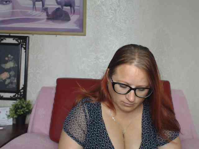 Lilia4joy webcam