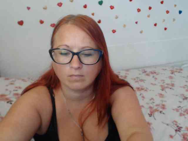 Lilia4joy webcam