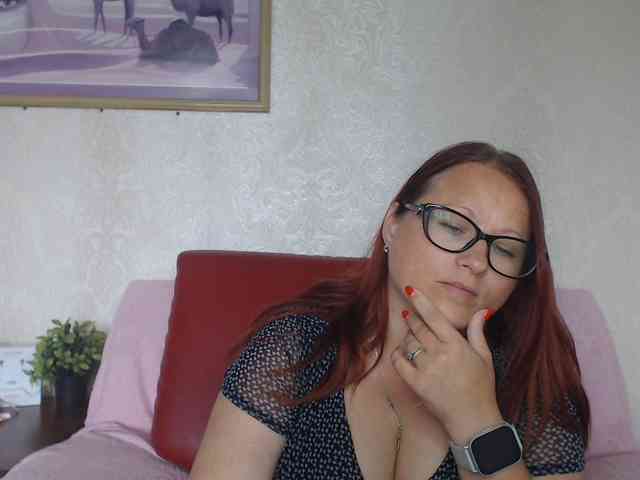 Lilia4joy webcam