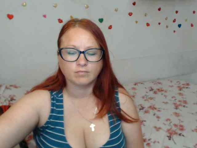 Lilia4joy webcam