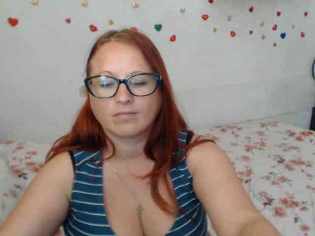 Lilia4joy webcam