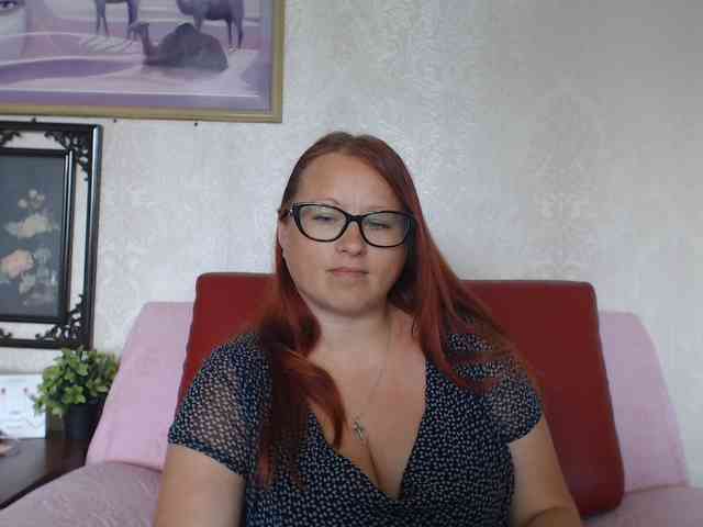 Lilia4joy webcam