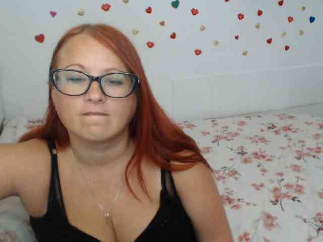 Lilia4joy webcam