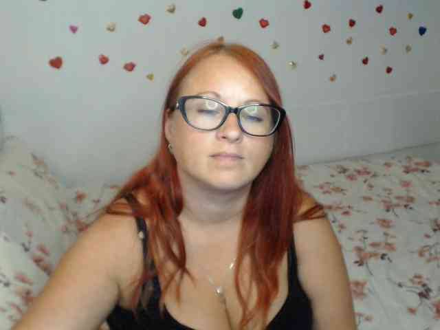Lilia4joy webcam