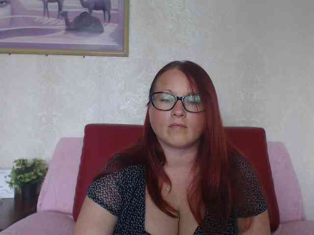 Lilia4joy webcam