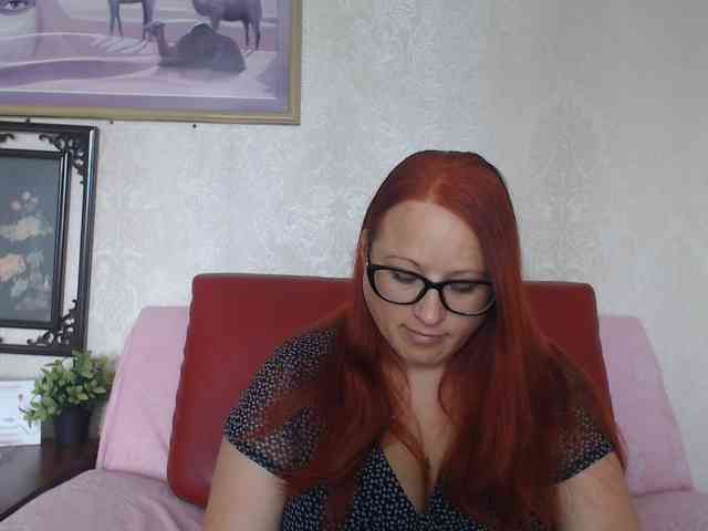 Lilia4joy webcam