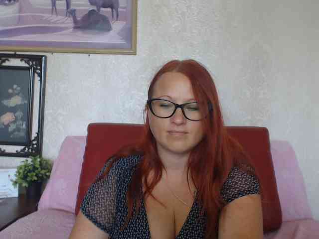 Lilia4joy webcam