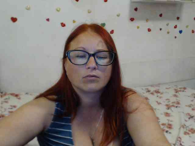 Lilia4joy webcam