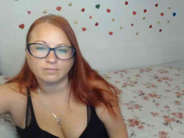 Lilia4joy webcam