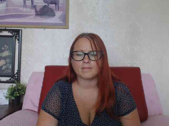 Lilia4joy webcam