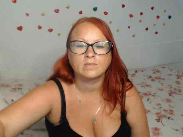Lilia4joy webcam