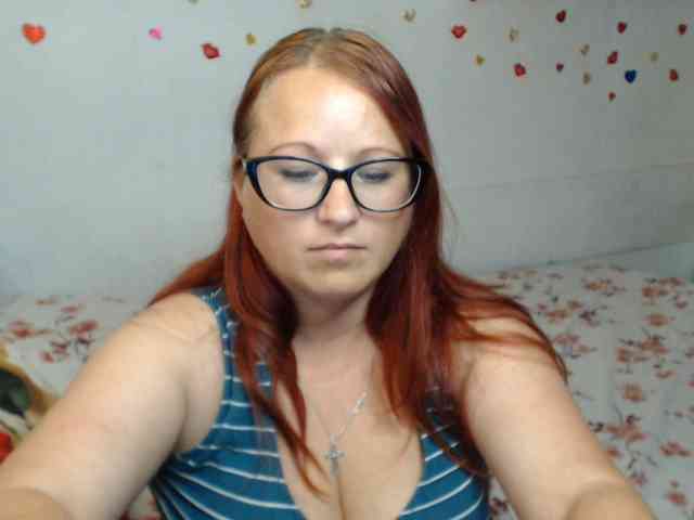 Lilia4joy webcam