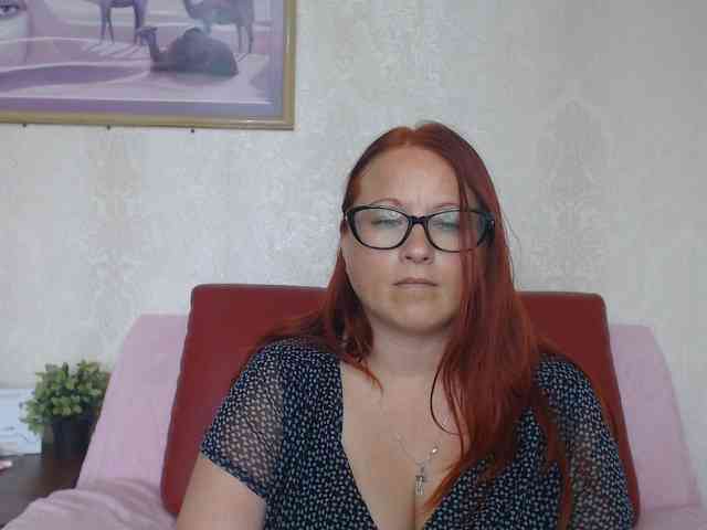 Lilia4joy webcam
