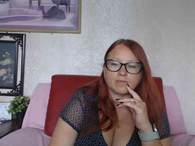 Lilia4joy webcam