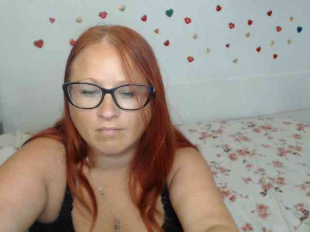 Lilia4joy webcam