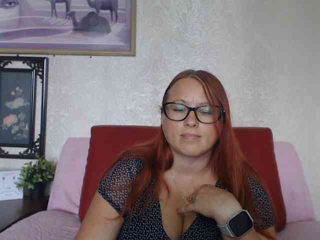 Lilia4joy webcam