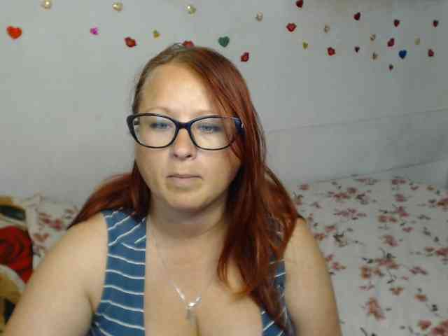 Lilia4joy webcam
