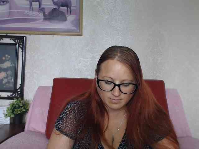 Lilia4joy webcam