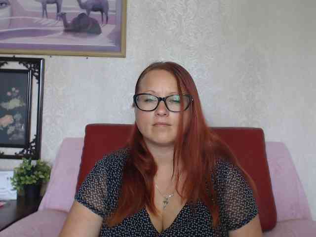 Lilia4joy webcam