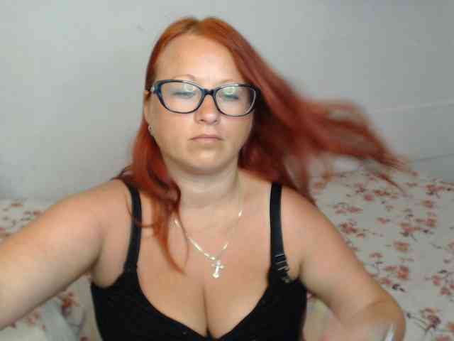 lilia4joy's live room