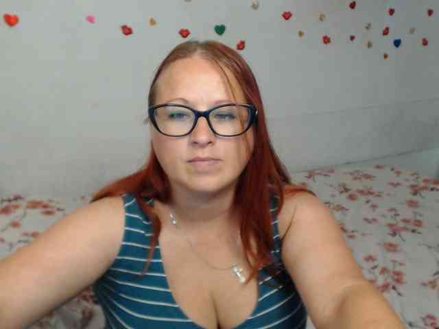 Lilia4joy webcam