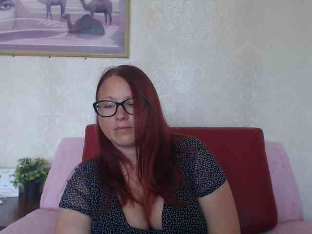 Lilia4joy webcam