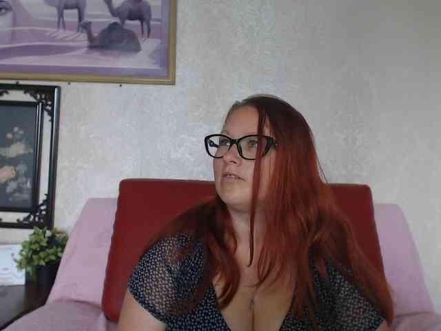 Lilia4joy webcam