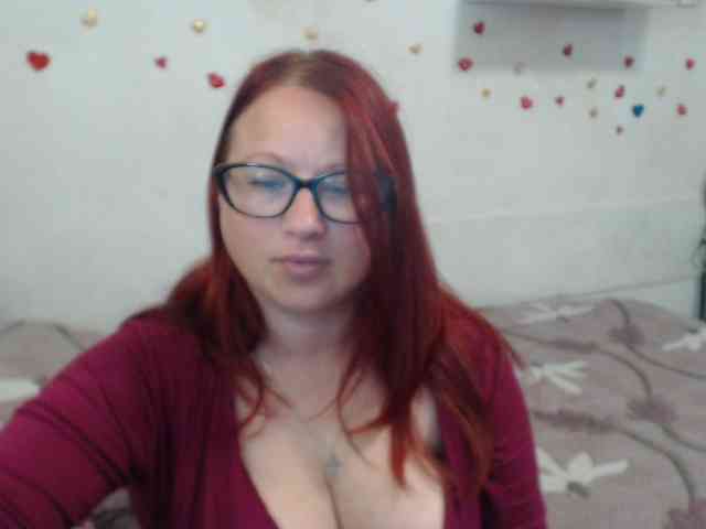 Lilia4joy webcam