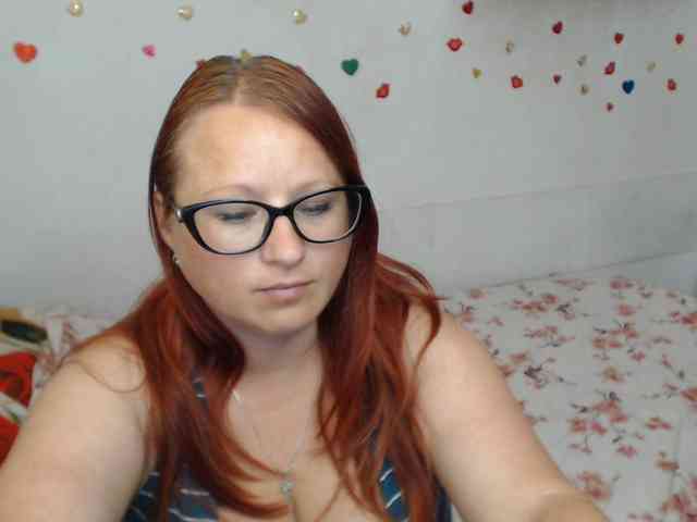 Lilia4joy webcam