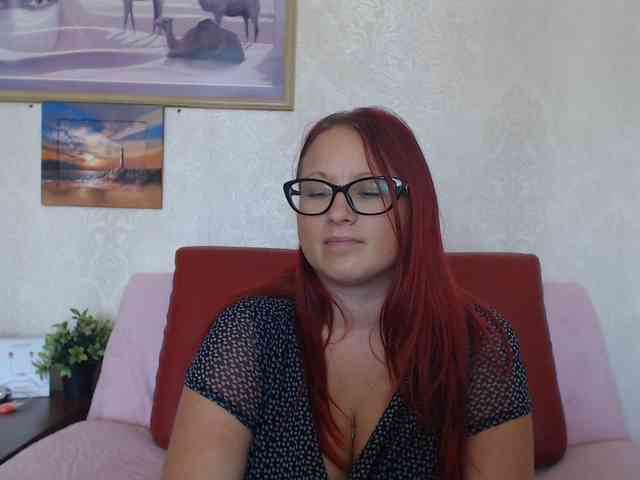 Lilia4joy webcam