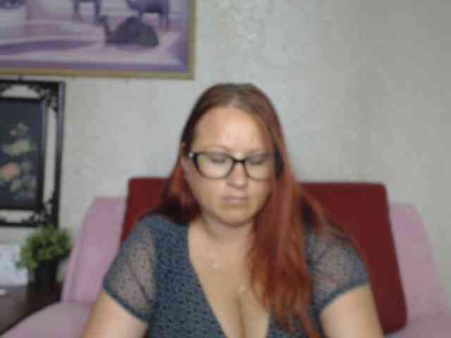 Lilia4joy webcam