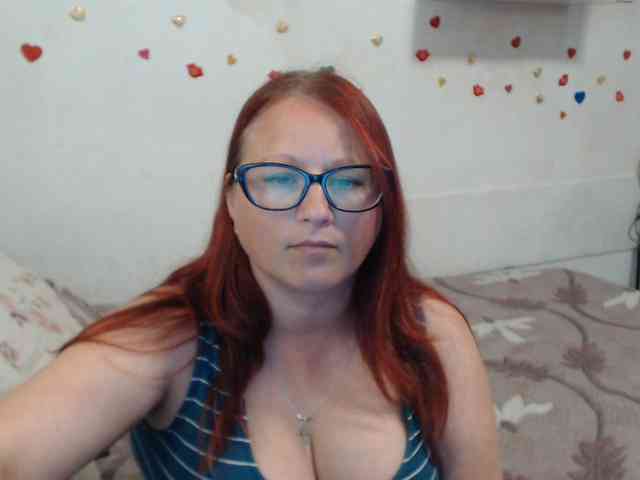 Lilia4joy webcam