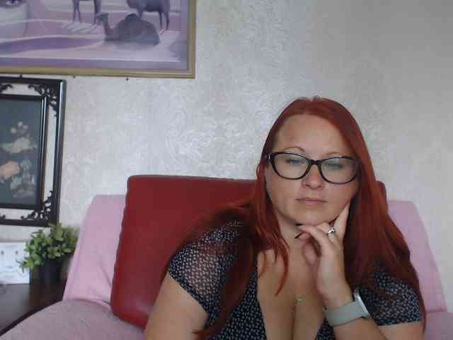 Lilia4joy webcam