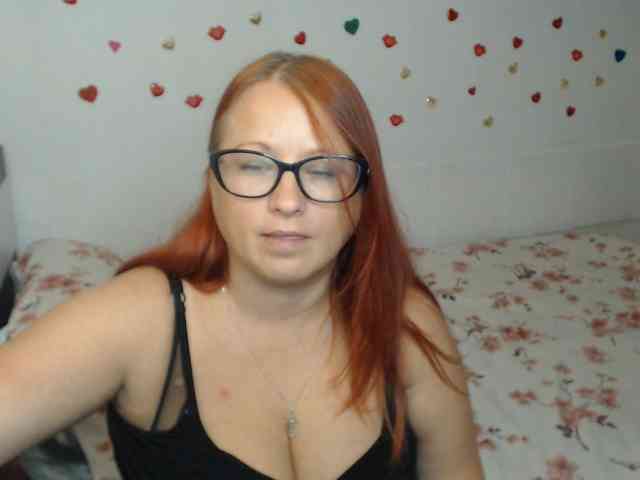 Lilia4joy webcam