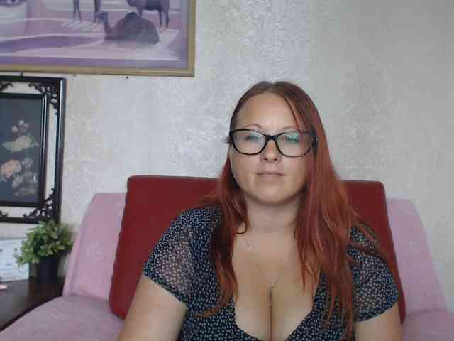 Lilia4joy webcam