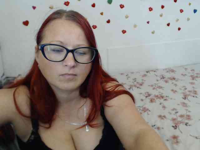 Lilia4joy webcam