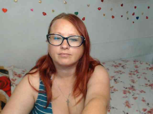 Lilia4joy webcam