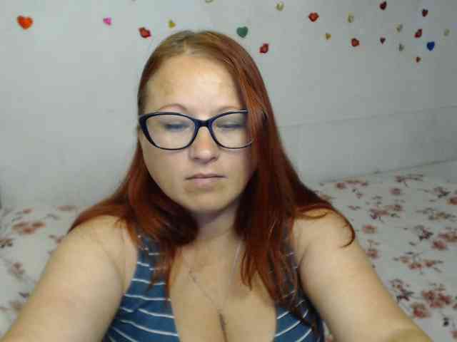 Lilia4joy webcam
