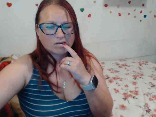 Lilia4joy webcam