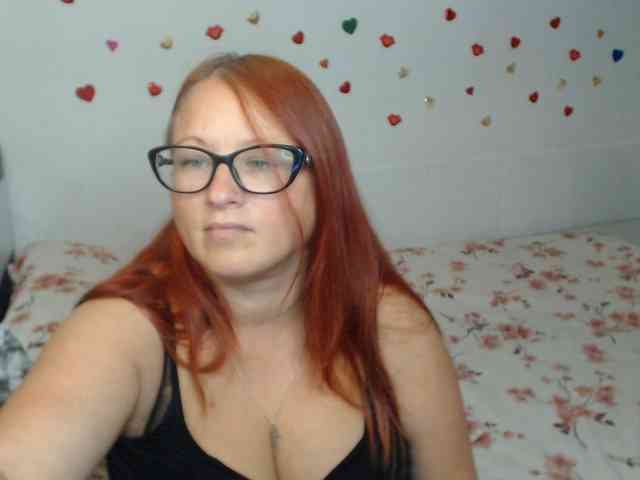 Lilia4joy webcam