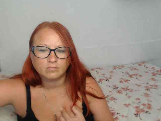Lilia4joy webcam