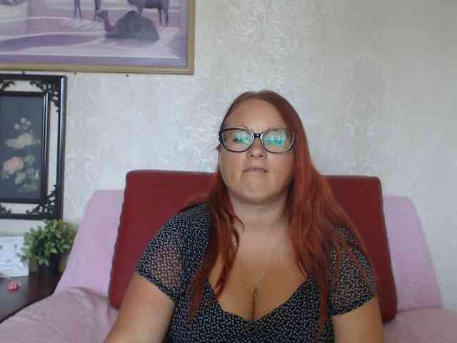 Lilia4joy webcam