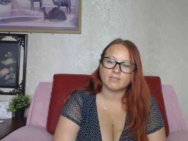 Lilia4joy webcam