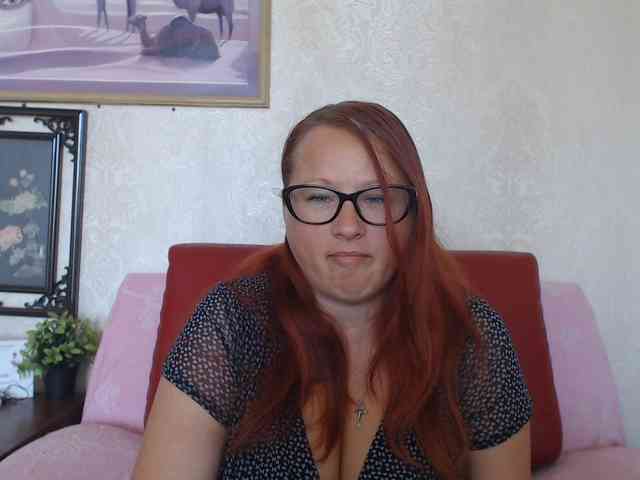 Lilia4joy webcam