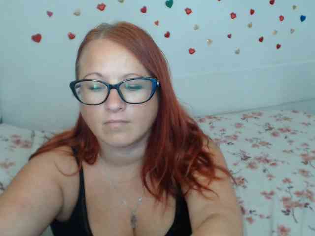 Lilia4joy webcam