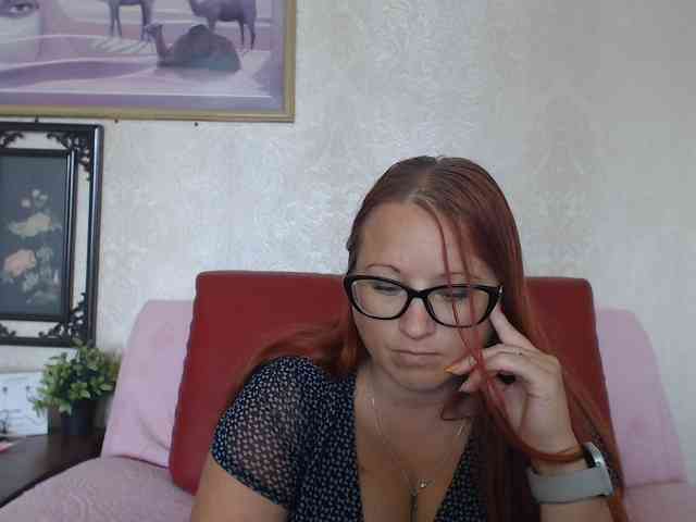 Lilia4joy webcam