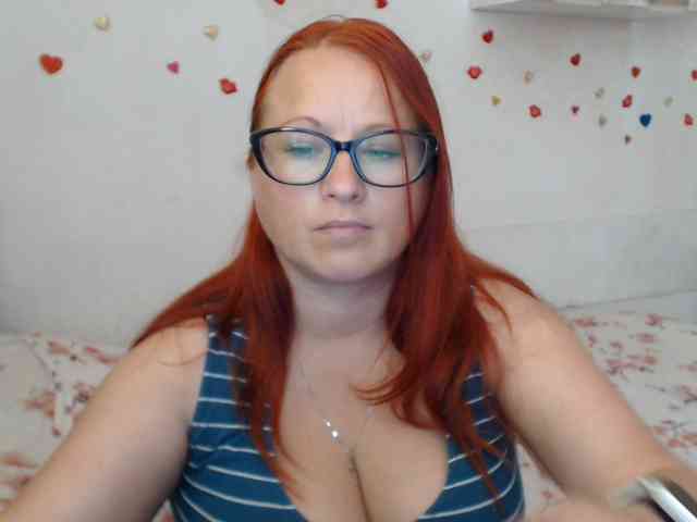 Lilia4joy webcam