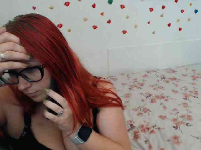 Lilia4joy webcam