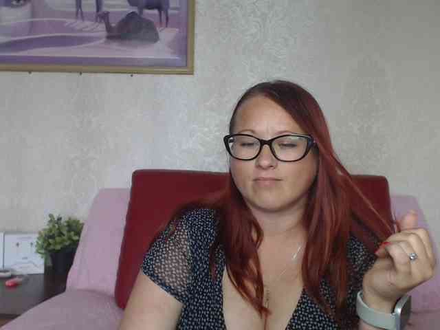 Lilia4joy webcam