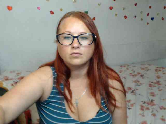 Lilia4joy webcam